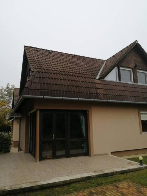 Siofoki Nyaralohaz Villa ภายนอก รูปภาพ
